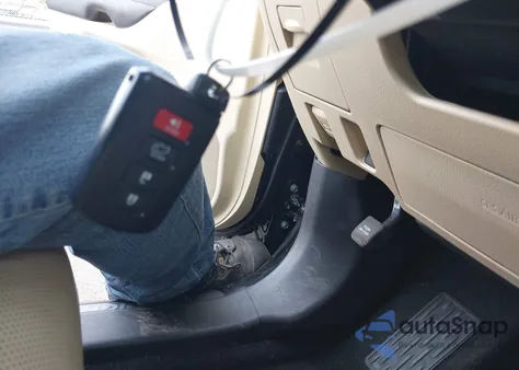 2019 Toyota Highlander Limited/Ltd Platinum z USA, uszkodzony, nr VIN 5TDYZRFH1KS293398